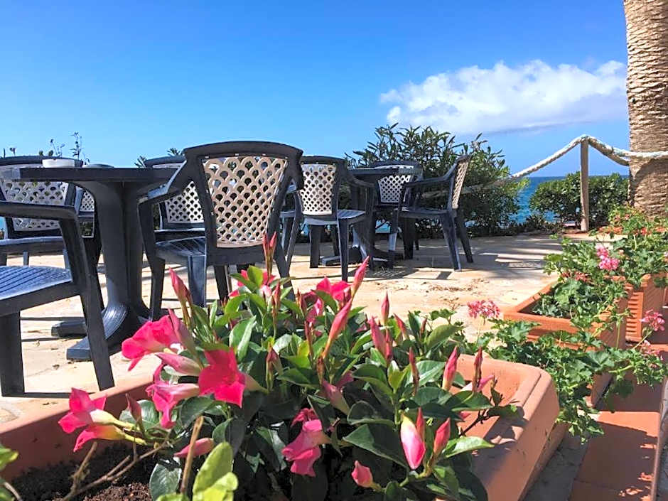 Residence Mandel 2 by Mandel Club