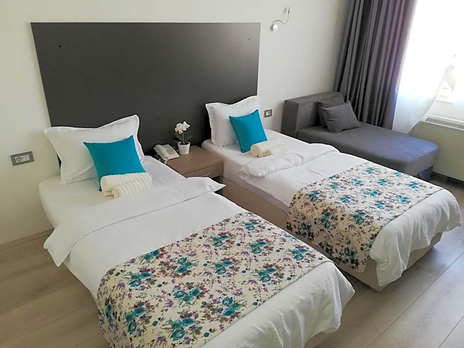 Atlas City Center Hotel