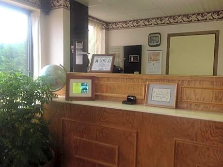 HighWay Inn