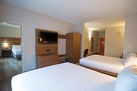 Standard Queen Room