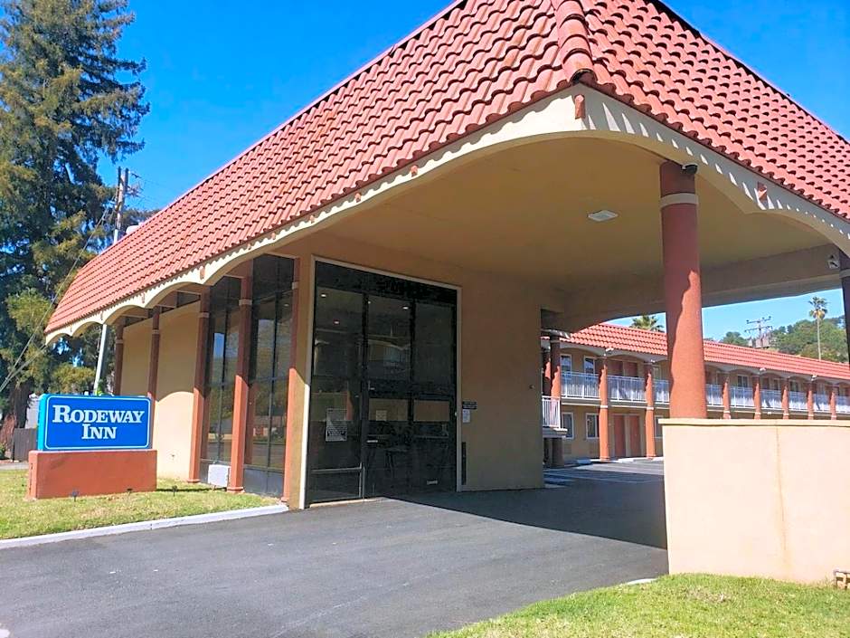 Zdjęcie 1 z 22 — Motel 6 Martinez, CA