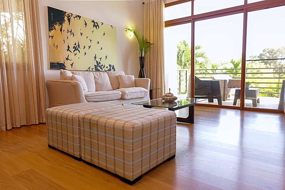 Sybaris Suites & Residences