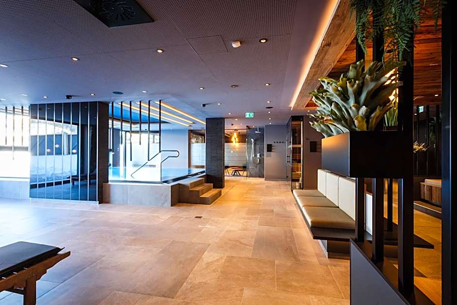 THE MATTHEW - Copper Lodge