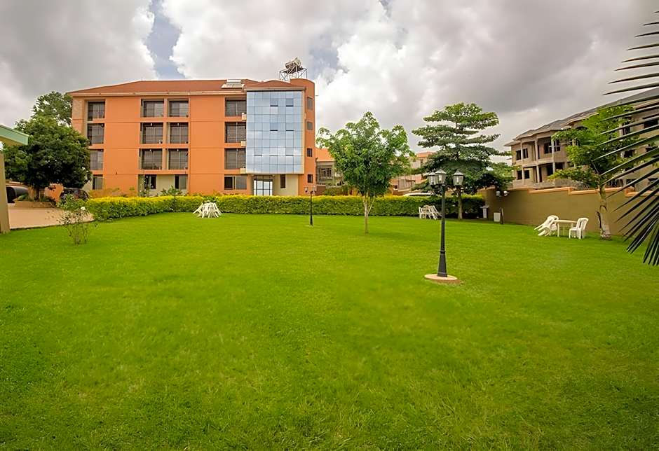 Photo 1 of 32 of Tesh Hotel