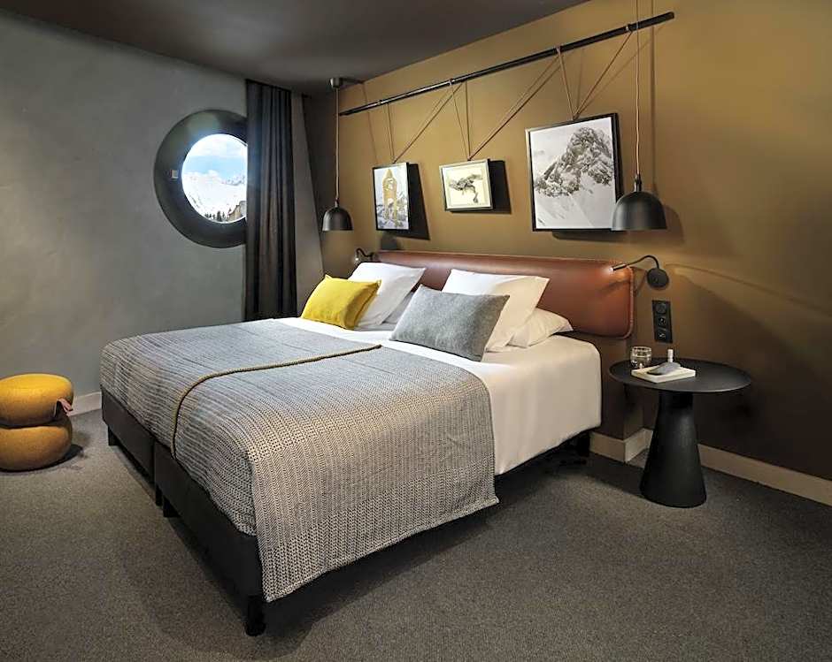 Hotel MiL8