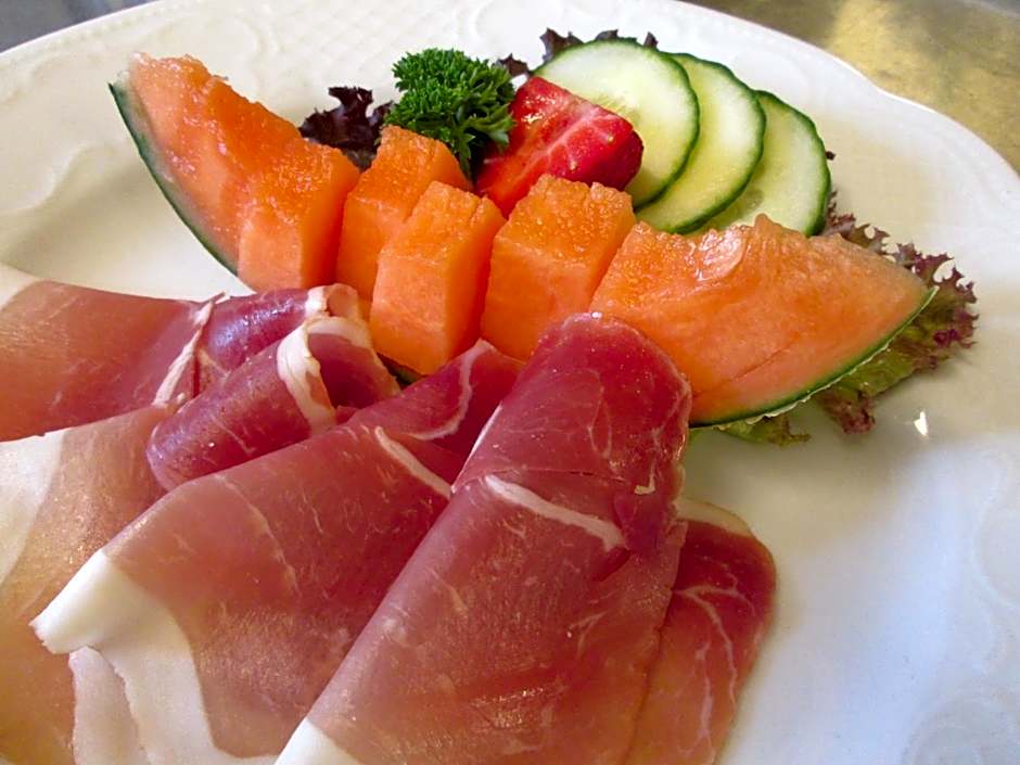 Lavik Fjord Hotel & Apartments