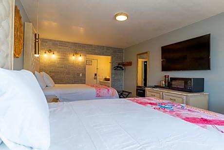 Deluxe Queen Room
