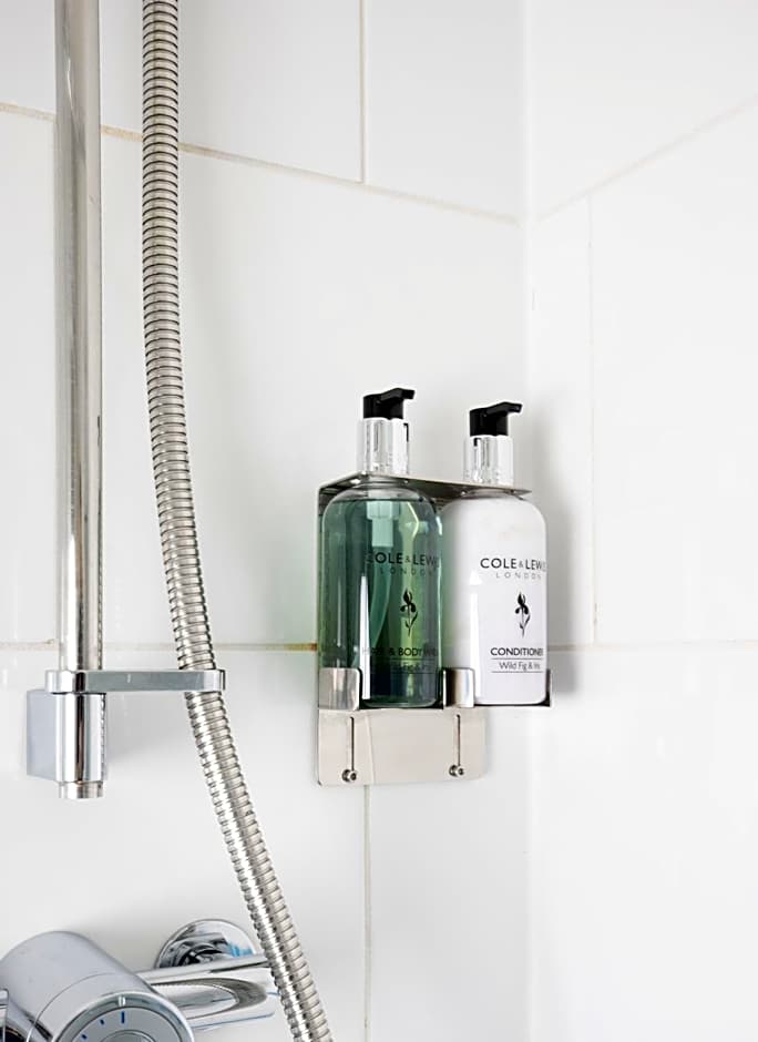 Number 7 Guest House