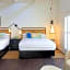 Lighthouse Hotel - Key West Historic Inns