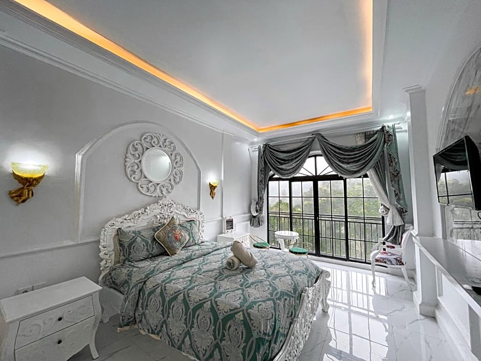 Casa Rani Hotel & Restaurant