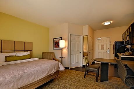 Suite Queen Bed Non Smoking