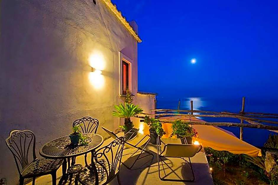 L'Antico Borgo Dei Limoni