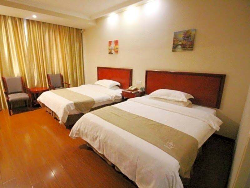 GreenTree Inn Changshu Fangta Park Pedestrian Street Business Hotel