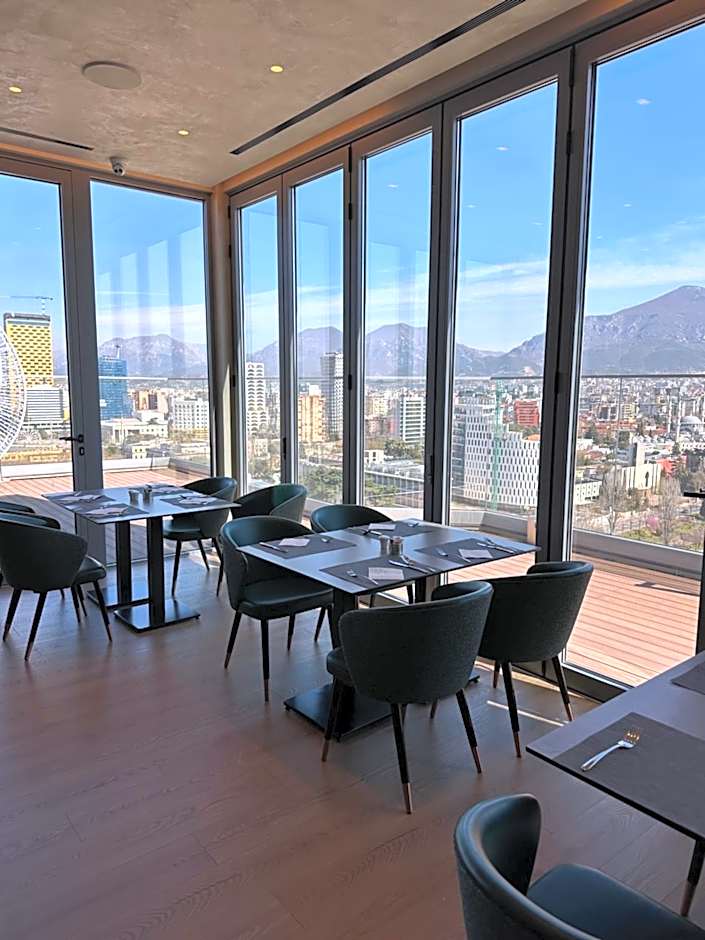 Sky Hotel Tirana