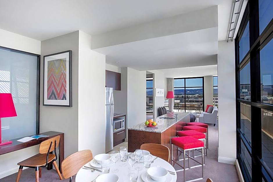 Mantra Hindmarsh Square