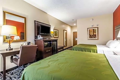 2 Queen Beds, Nonsmoking, Accessible