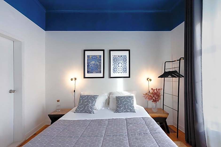 INT Lisbon Suites