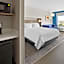 Holiday Inn Express And Suites Waynesboro East By IHG