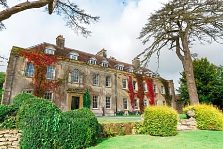 Holbrook Manor & Spa