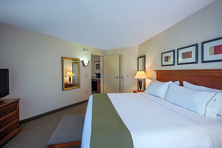 Holiday Inn Express Hotel & Suites Jackson - Flowood