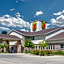 Super 8 by Wyndham Cedar Falls IA - University