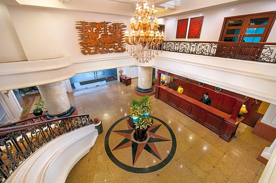 The Tray Hotel Hai Phong