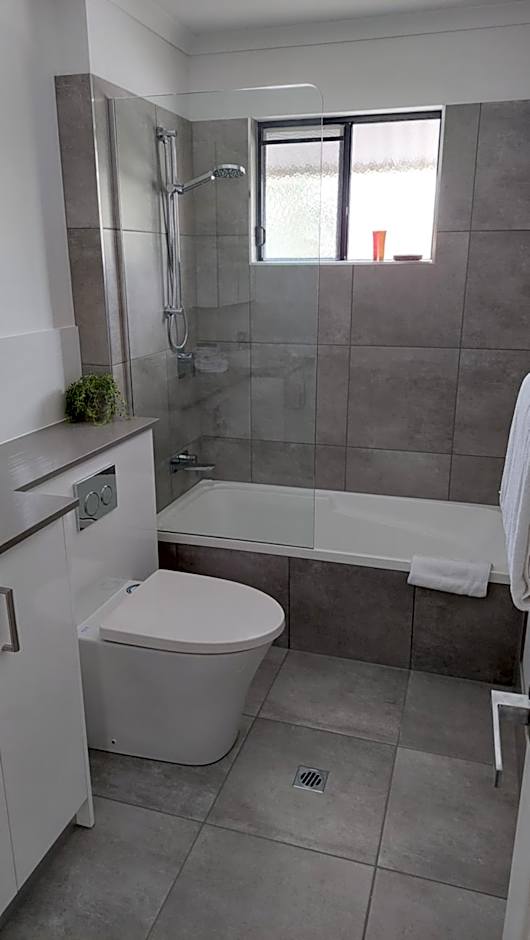 Nautilus Holiday Apartments