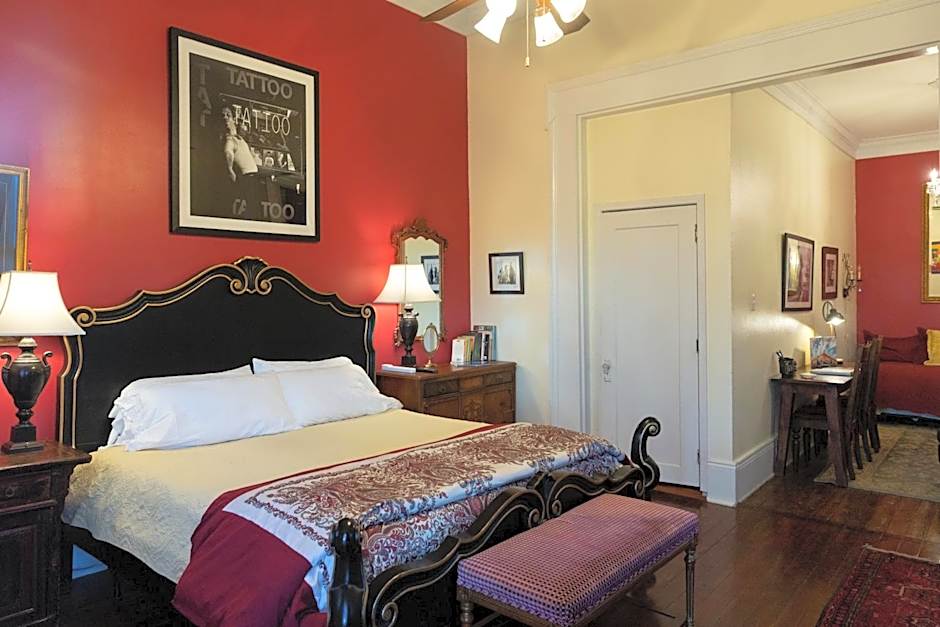 The Blue60 Marigny Inn