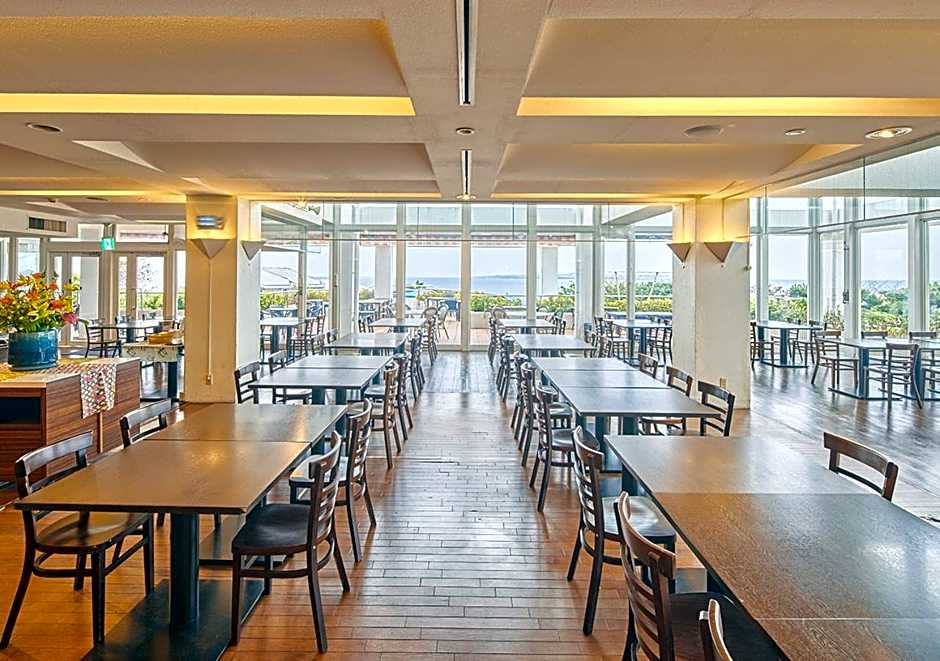 Royal View Hotel Churaumi