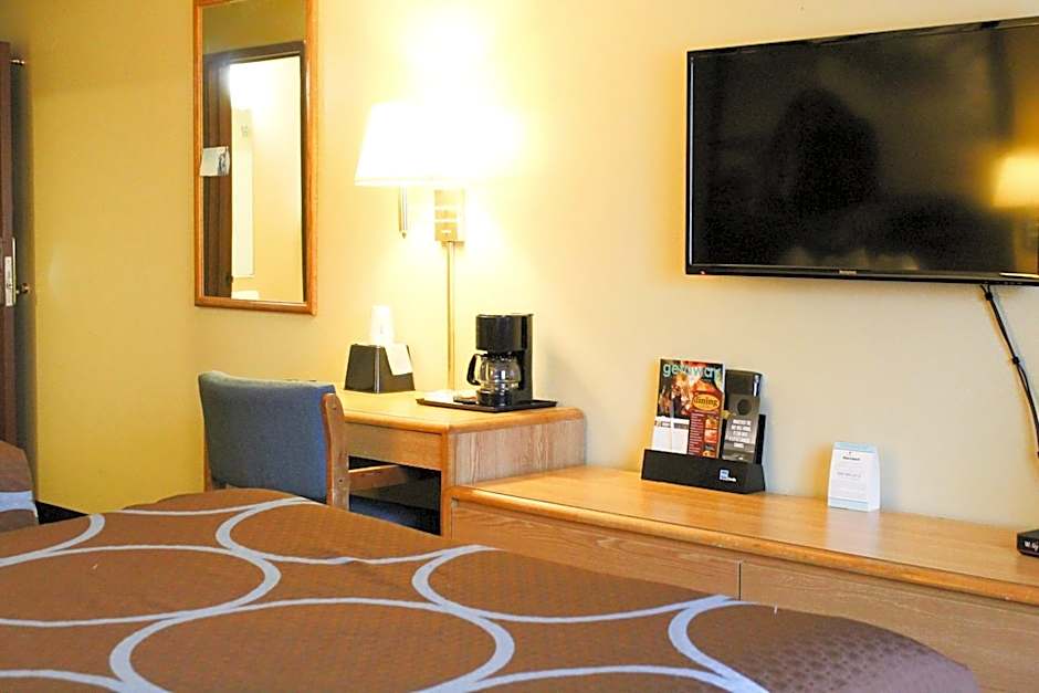 Super 8 by Wyndham Carson City