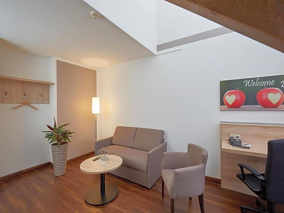 Sunday Hotel Stuttgart Herrenberg