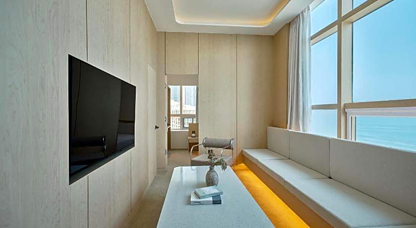 UH SUITE THE HAEUNDAE