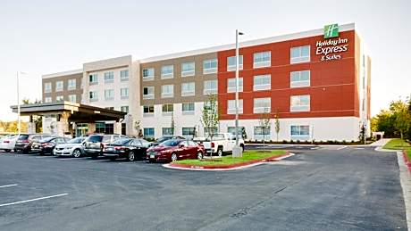 Holiday Inn Express & Suites Russellville By IHG