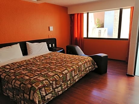 Queen Room