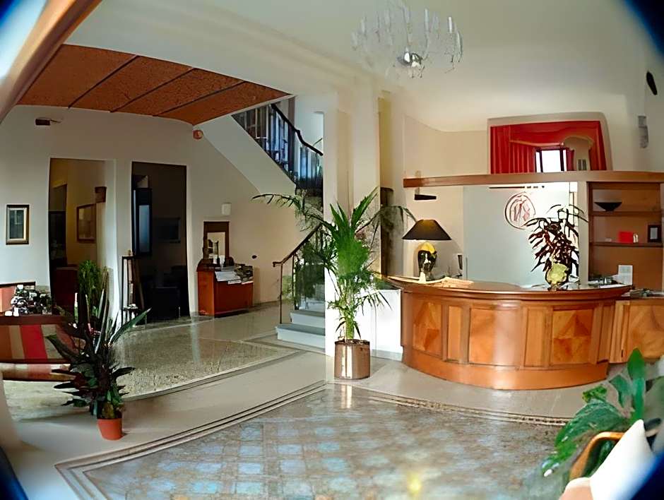 Hotel Savoia & Campana