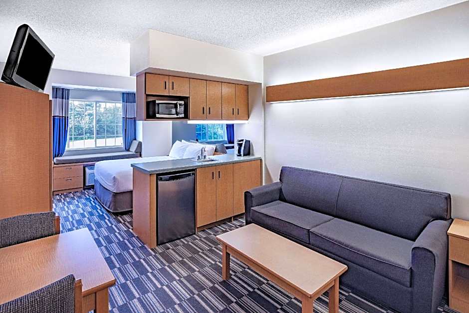 Microtel Inn & Suites By Wyndham Plattsburgh