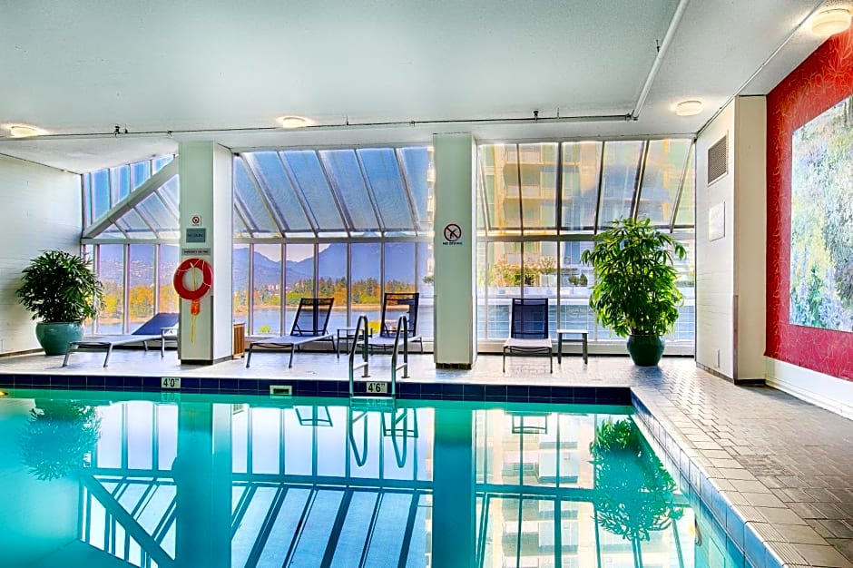 Pinnacle Hotel Harbourfront