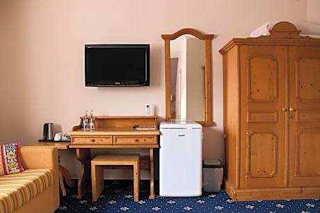 Comfort Triple Room with Shower