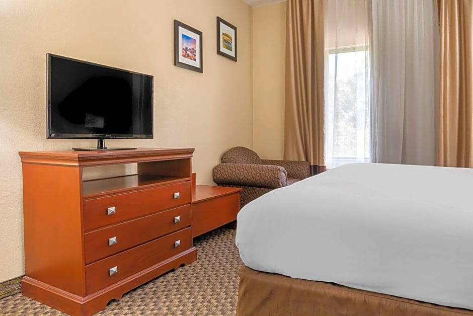Comfort Inn & Suites Midway - Tallahassee West