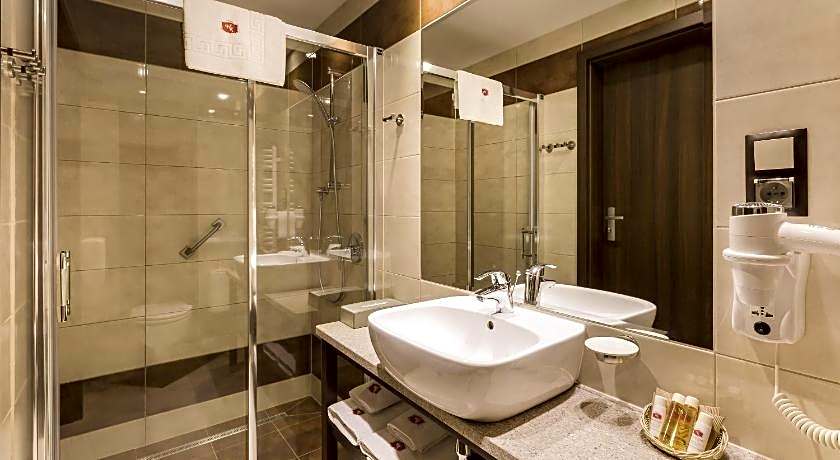 Hotel Krysztal Conference & Spa