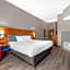 Country Inn & Suites by Radisson, West Bend, WI