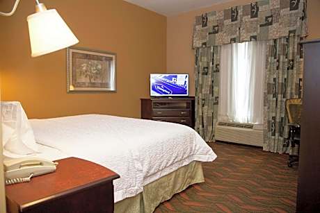 1 KING MOBILITY/HEARING ACC RI SHOWER NOSMOK