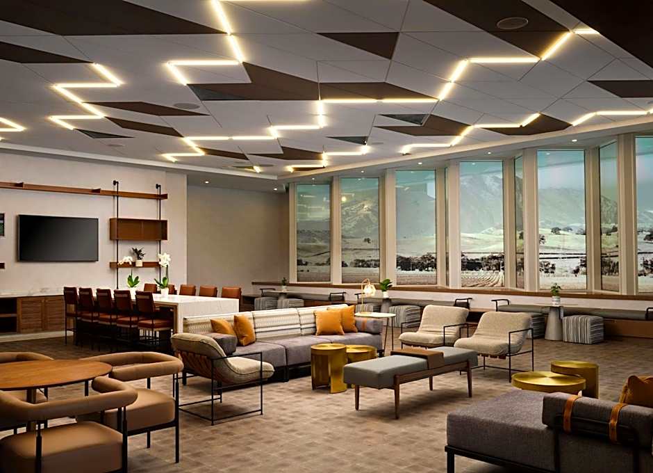 Sonesta Irvine John Wayne Airport