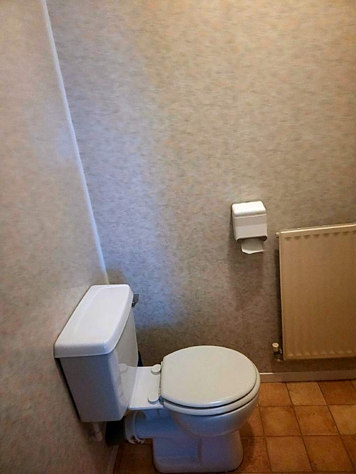 Evanescent Bar and Rooms