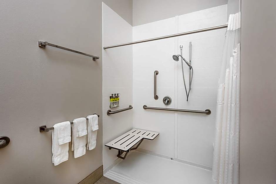 Holiday Inn Express and Suites St Louis-Chesterfield By IHG