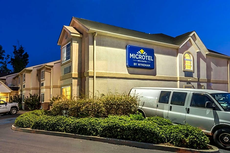 Microtel Inn & Suites By Wyndham Auburn