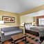 Quality Inn & Suites Des Moines Airport