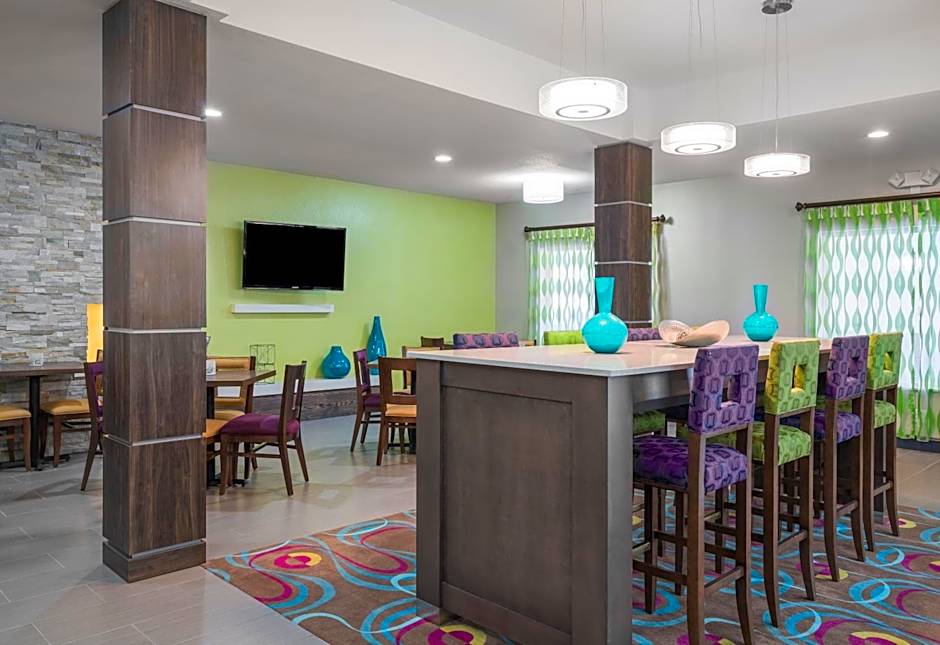 Holiday Inn Express Hotel & Suites Ames By IHG