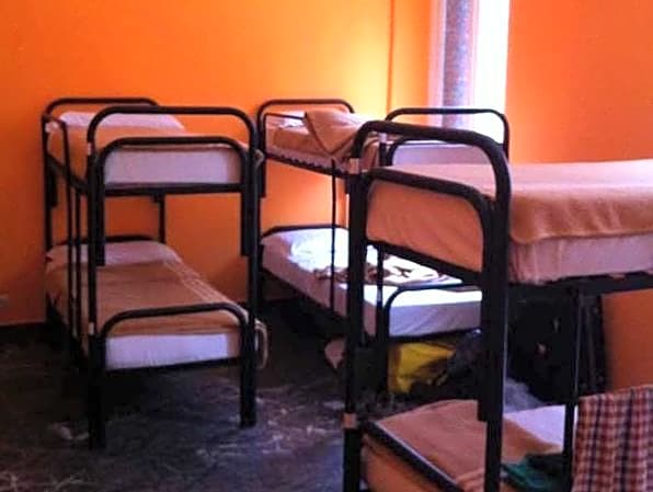 Hostel California