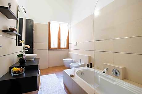 Triple Room with Private Bathroom